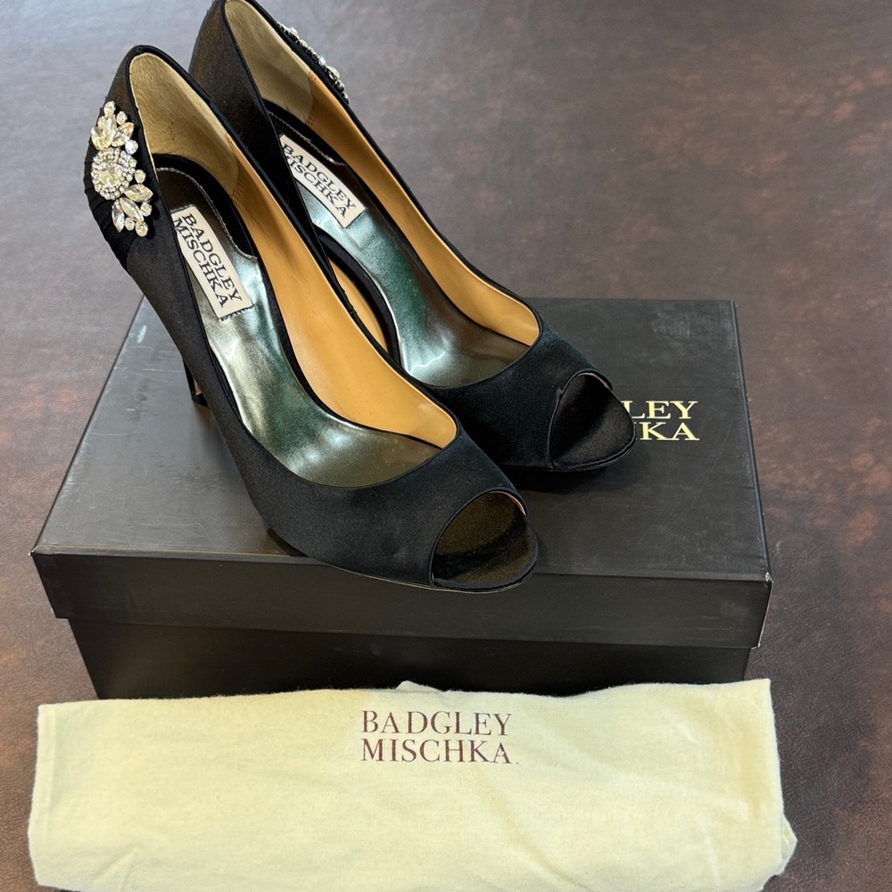 Badgley Mischka Black Satin Peep Toe Heels